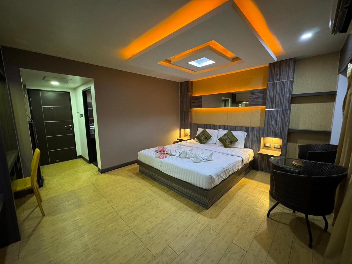 Mr.Mac'S Place Pattaya Extérieur photo